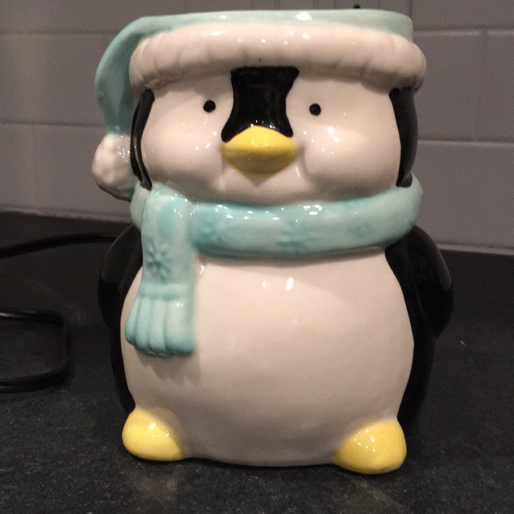 Chesapeake Bay Penguin Electric Wax Melt Warmer